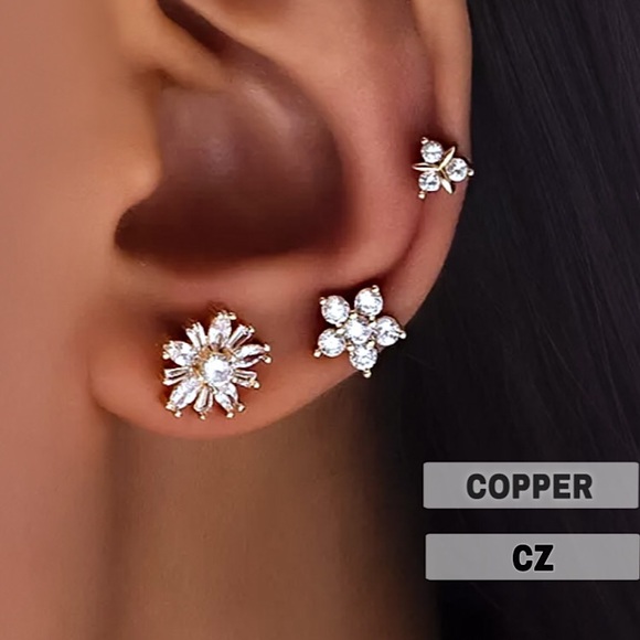 Jewelry - ⚜️[𝟯/$𝟭𝟴]⚜️NEW CZ Gold Floral 3 Earrings Set
